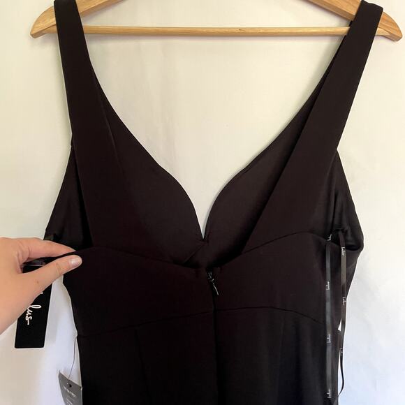 NWT Lulus black full length dress open back deep princess neckline size M - Picture 4 of 9